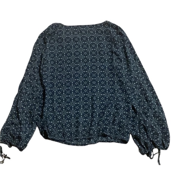 Finn & Grace Shirt - Picture 3 of 3